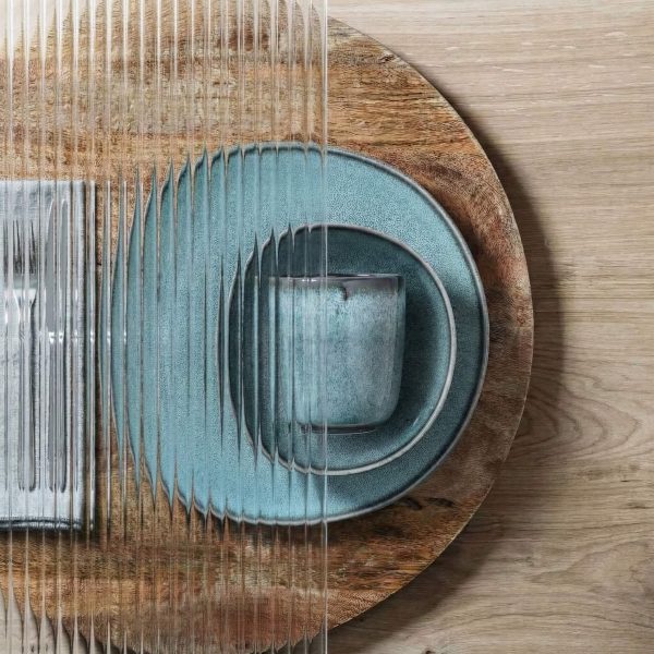 Narrow reeded textured glass sample