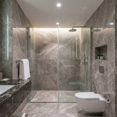 Commercial Shower Enclosure / Glass